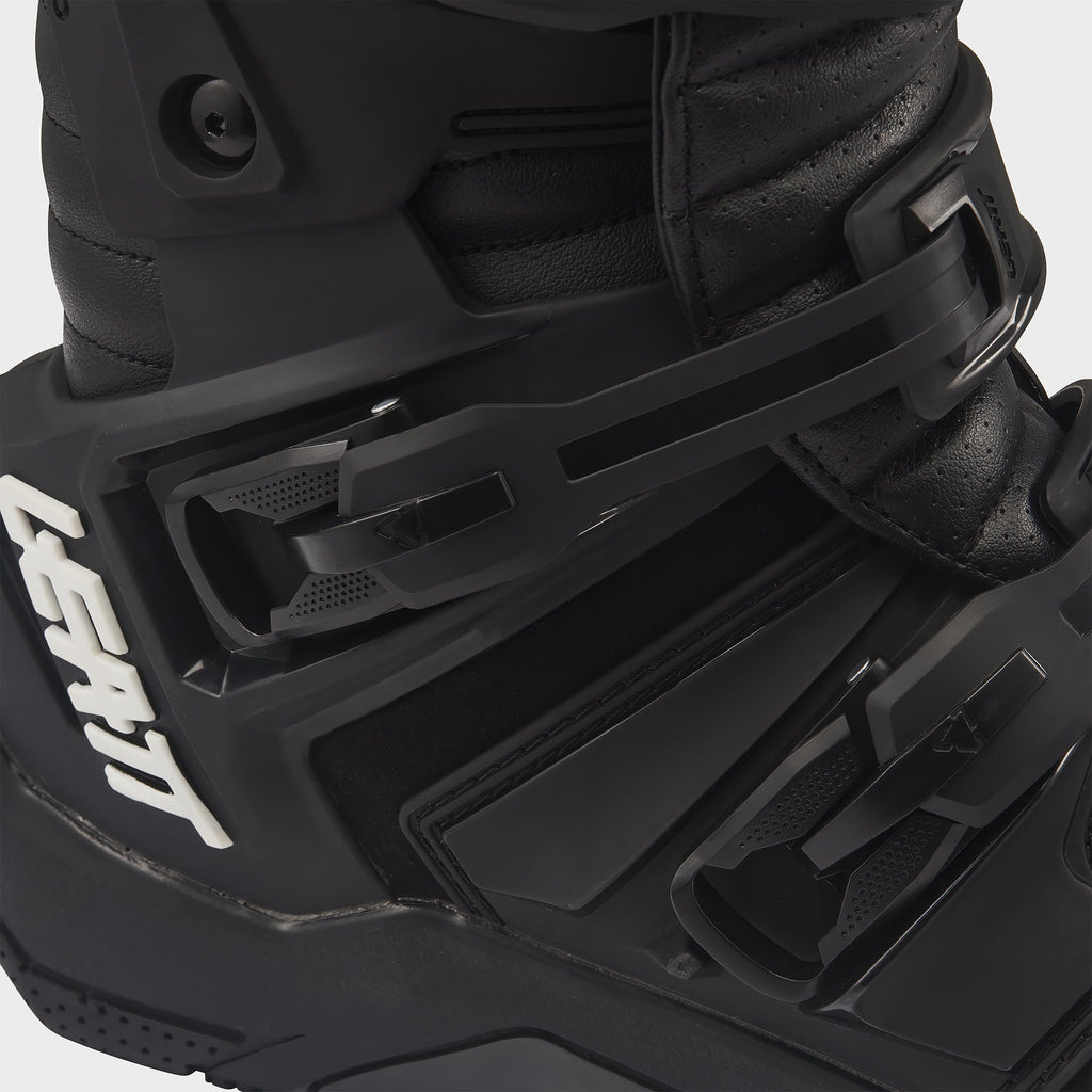 Moto 4.5 Evo Boots Q6