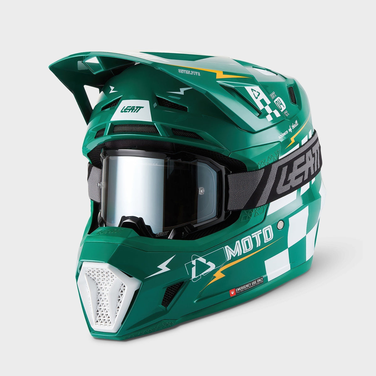 Moto 7.5 Helmet Kit P4